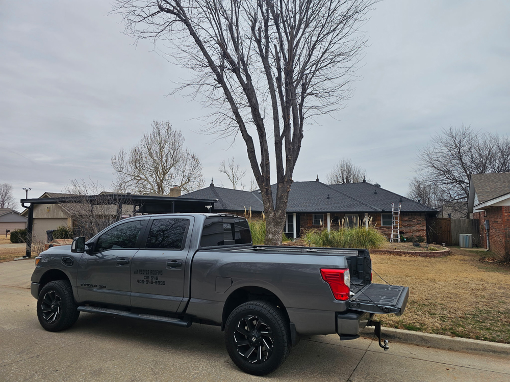 JayReevesRoofing_ResidentialRoofingContractorOKC20260123_290